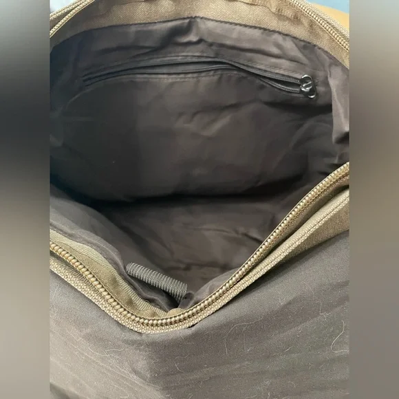 Canvas Messenger Bag for Men Women Travel Satchel Shoulder bag
15.6 Inch Laptop - Picture 4 of 10